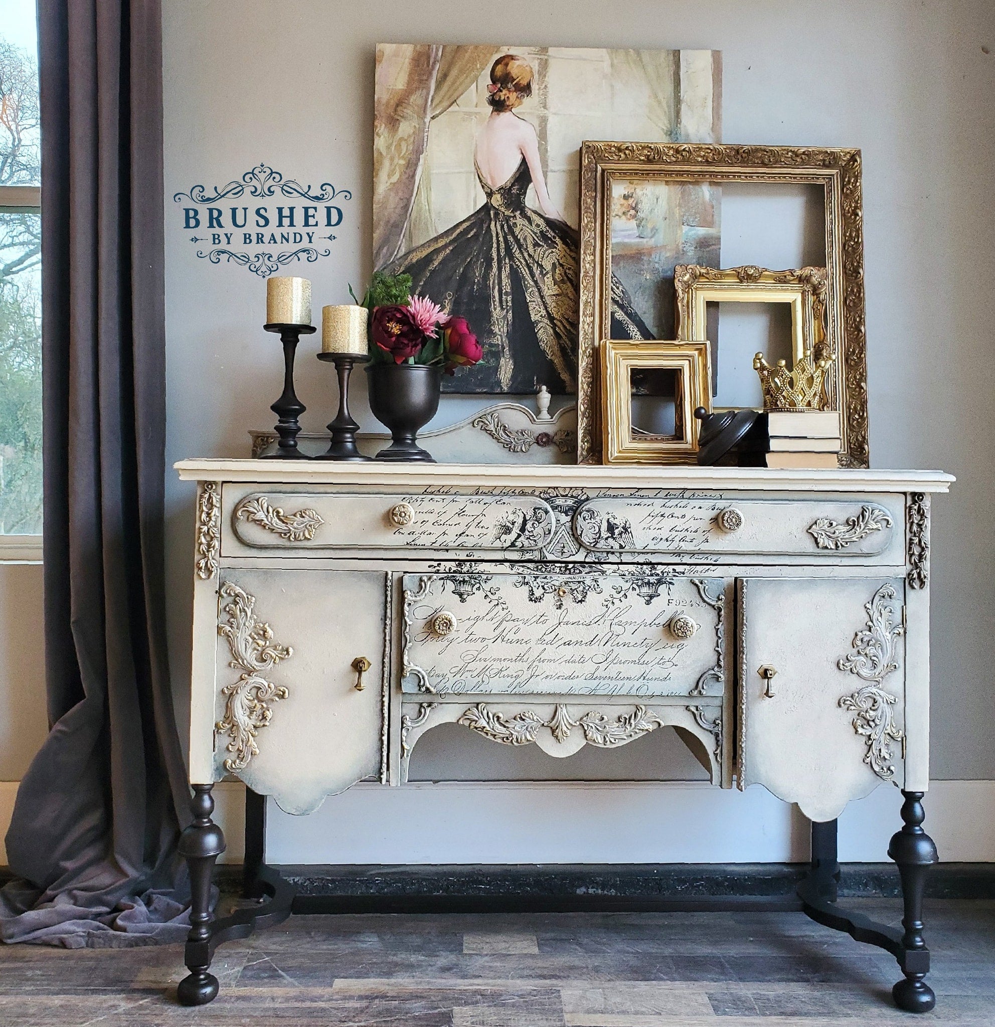Paint old dresser - make it a vintage eye-catcher
