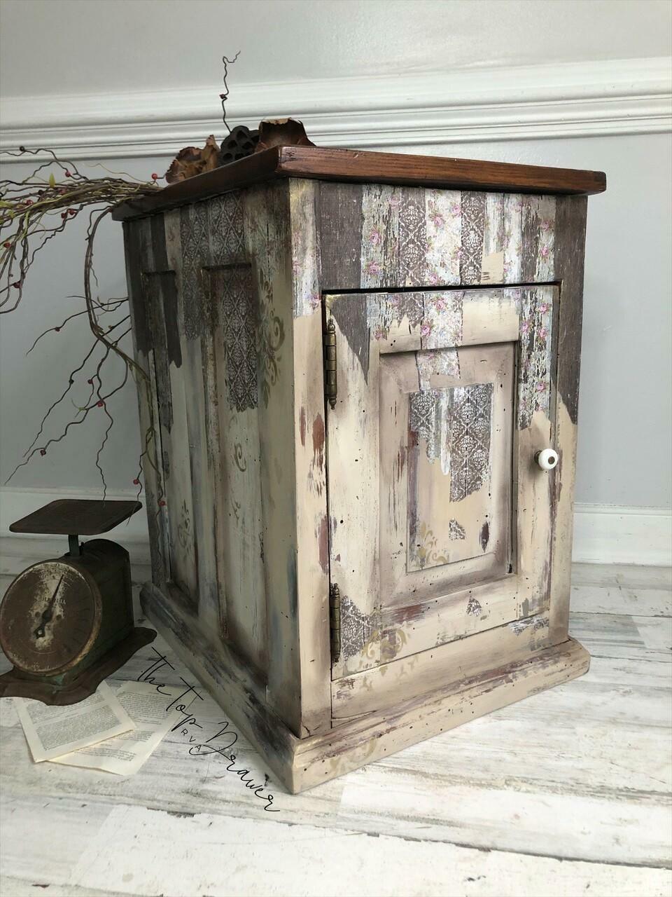 Pallet_Wood_Pattern_Decoupage_Dixiebelle_Holzpaletten_Muster_belles_whistles_decor_tissue_paper