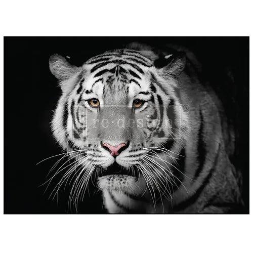 Monochrome_Majesty_Tiger_Decoupage_Papier_Redesign_DIN_A1