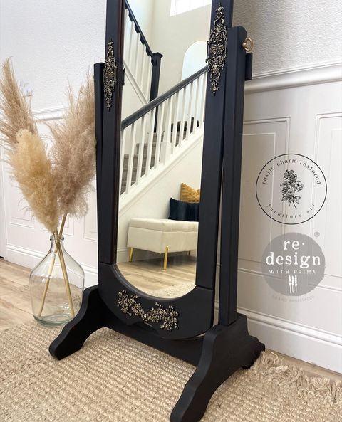 Redesign | Decor Poly | Royal Decorum - Lioness Vintage