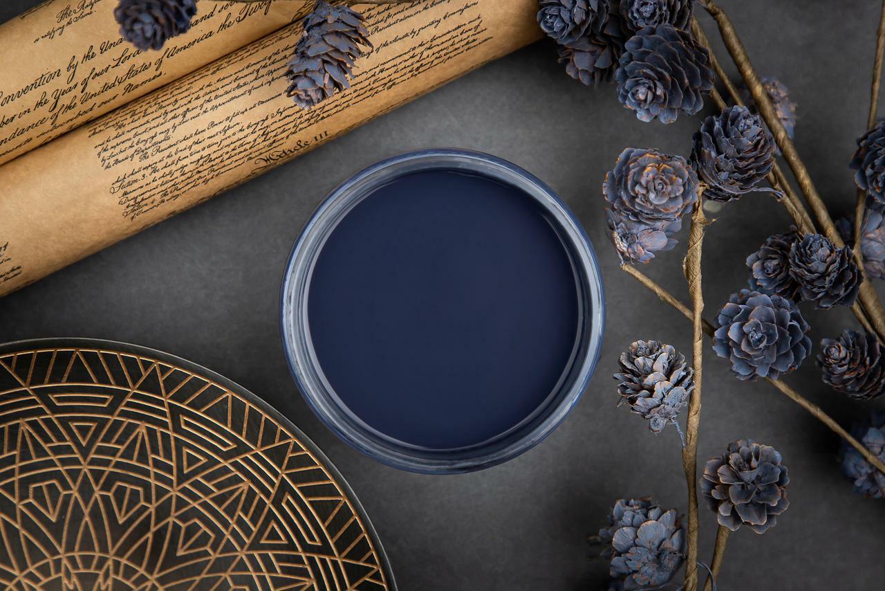 Dixie_Belle_Mineral_Paint_In_the_Navy_Marineblau 